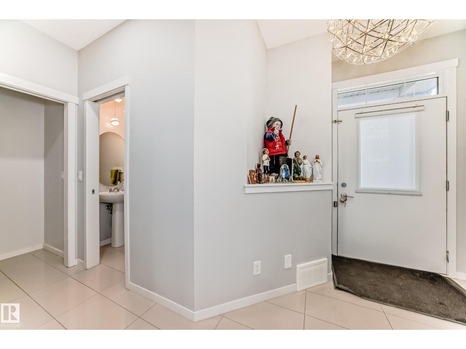 2043 51 ST SW - 22