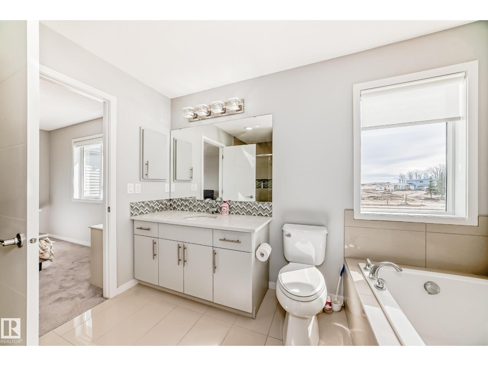 2043 51 ST SW - 29