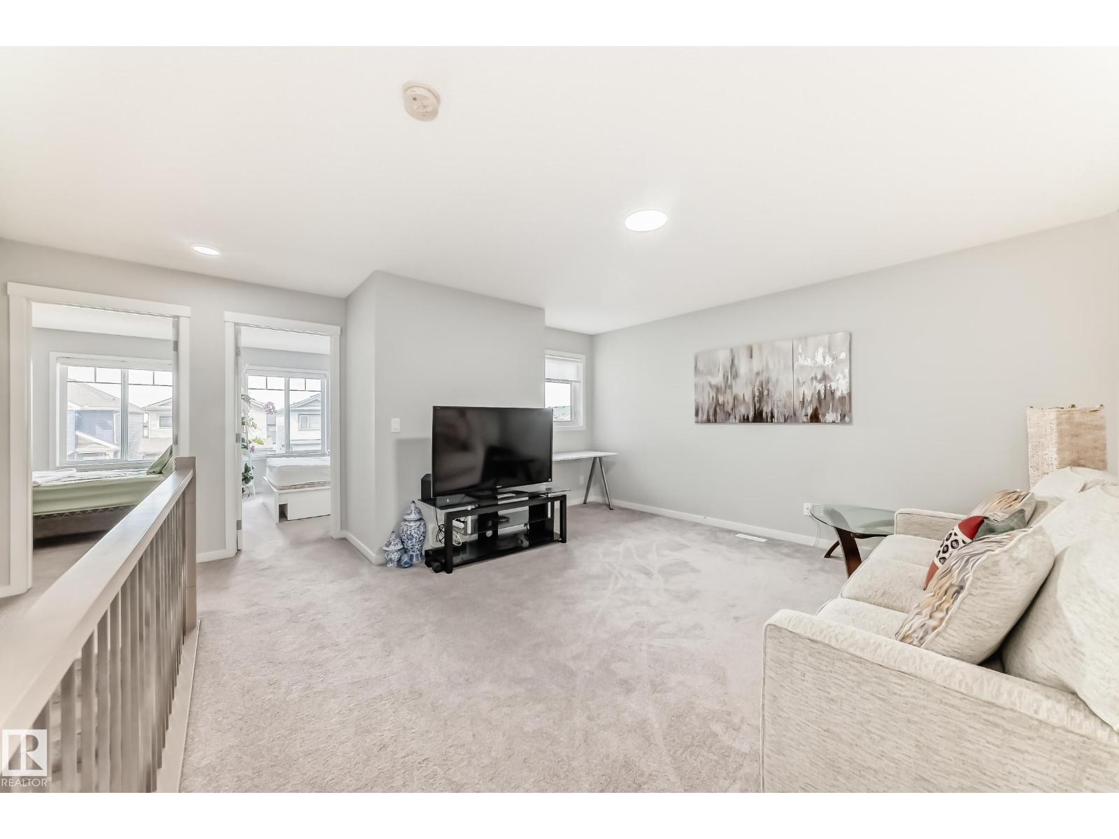 2043 51 ST SW - 38