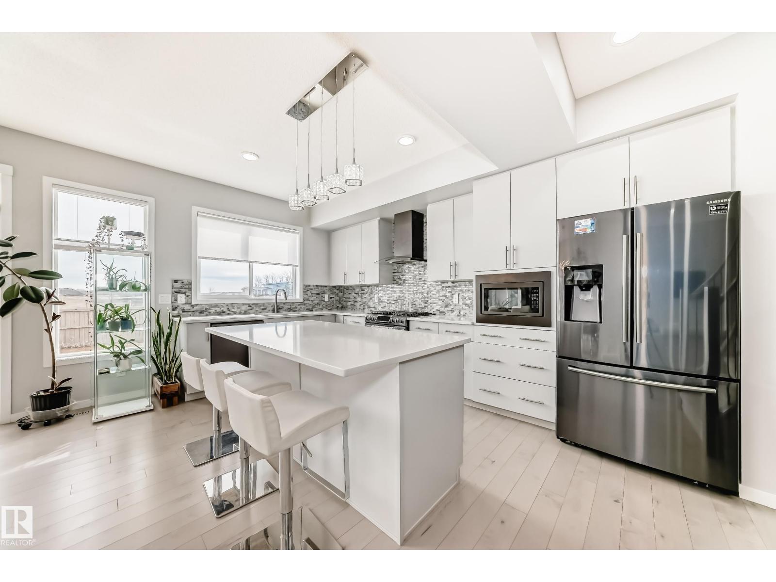 2043 51 ST SW - 4