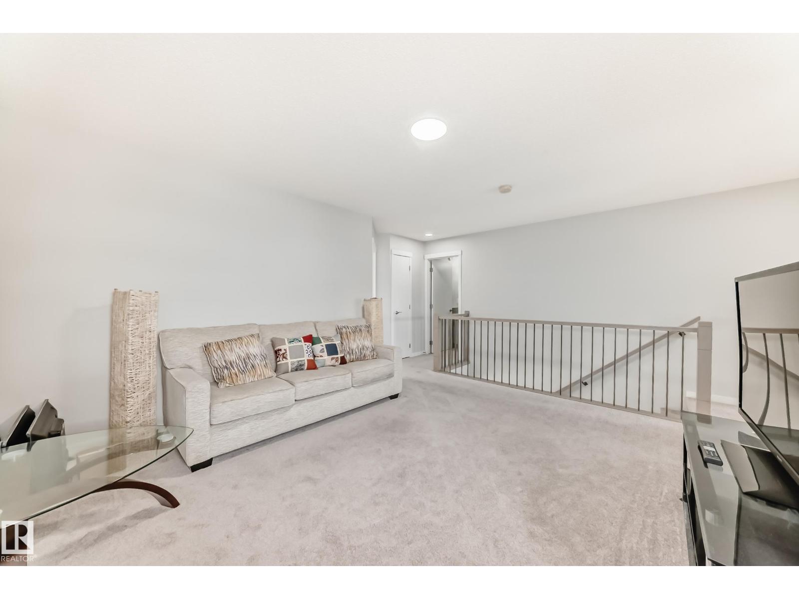 2043 51 ST SW - 40
