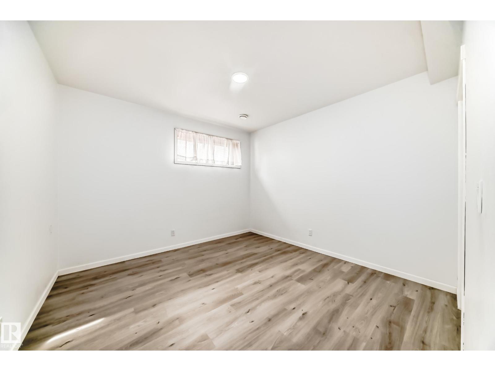 2043 51 ST SW - 46