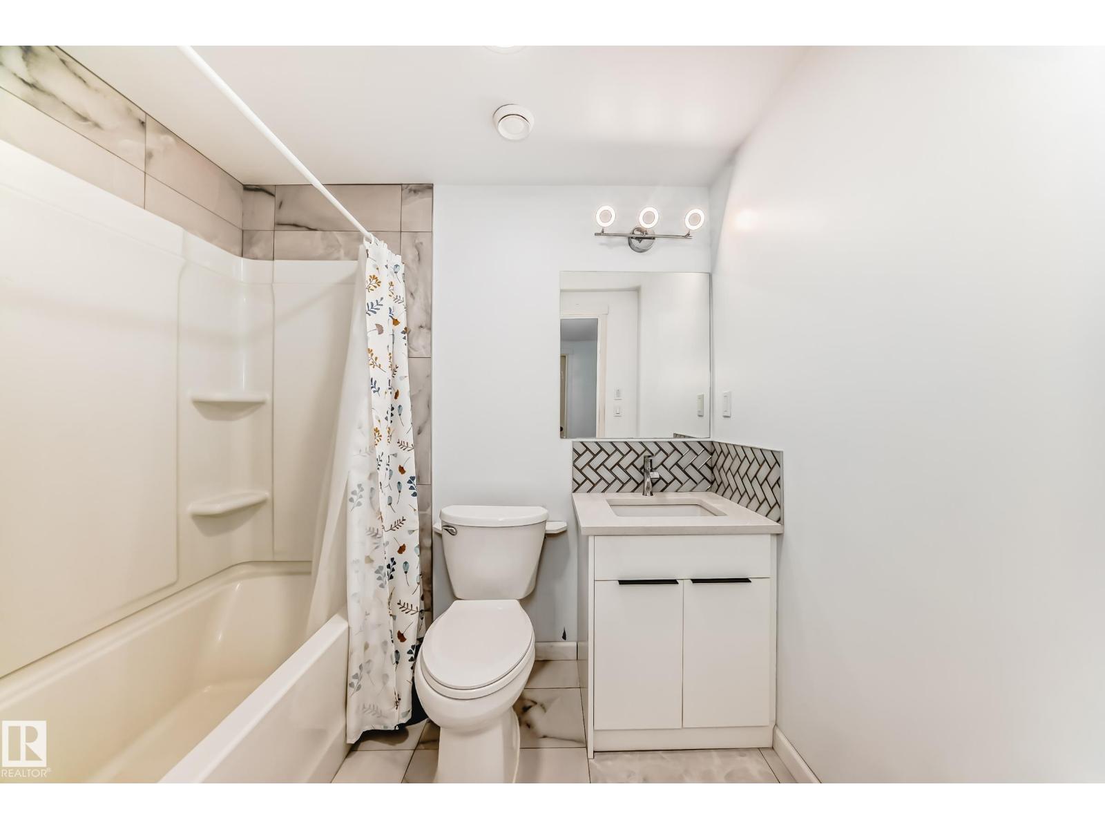 2043 51 ST SW - 49