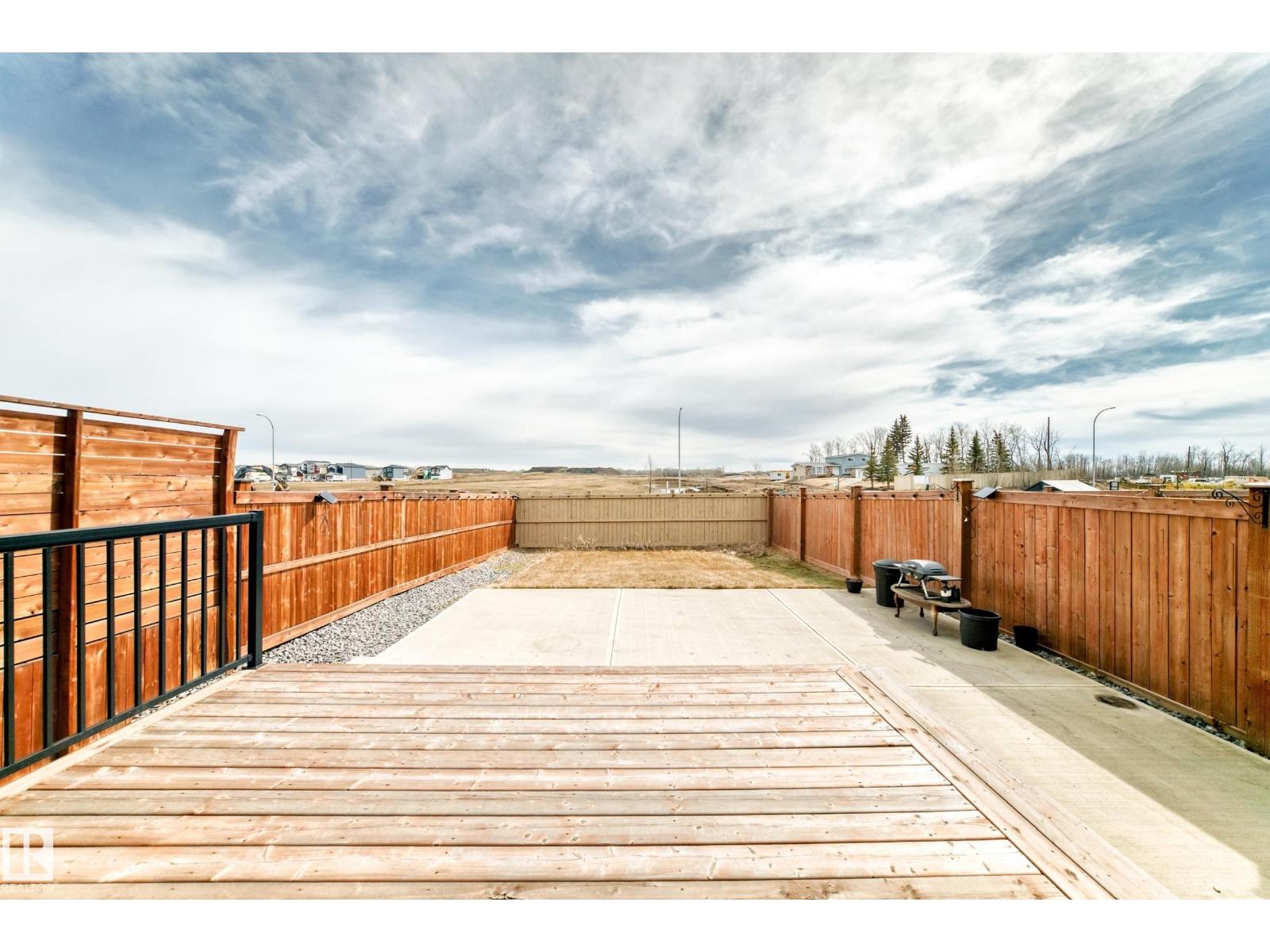 2043 51 ST SW - 51