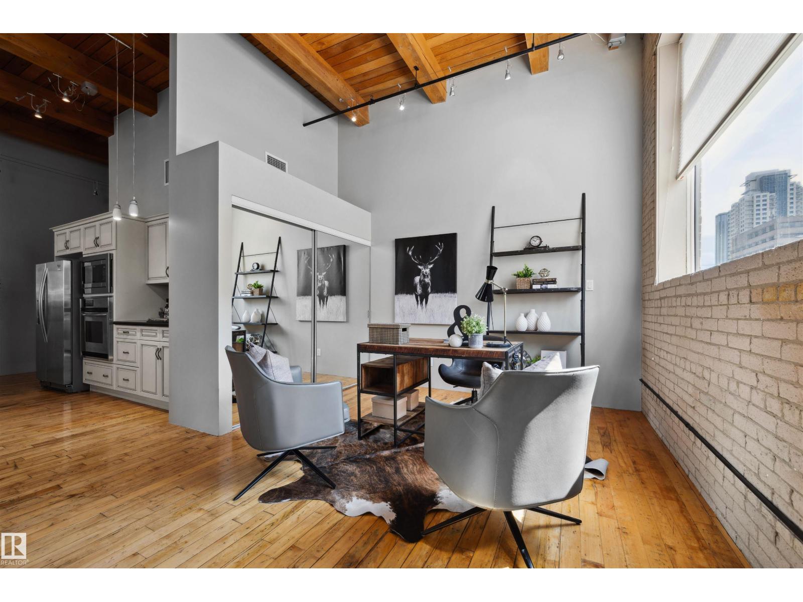 #111 10309 107 ST NW, Edmonton