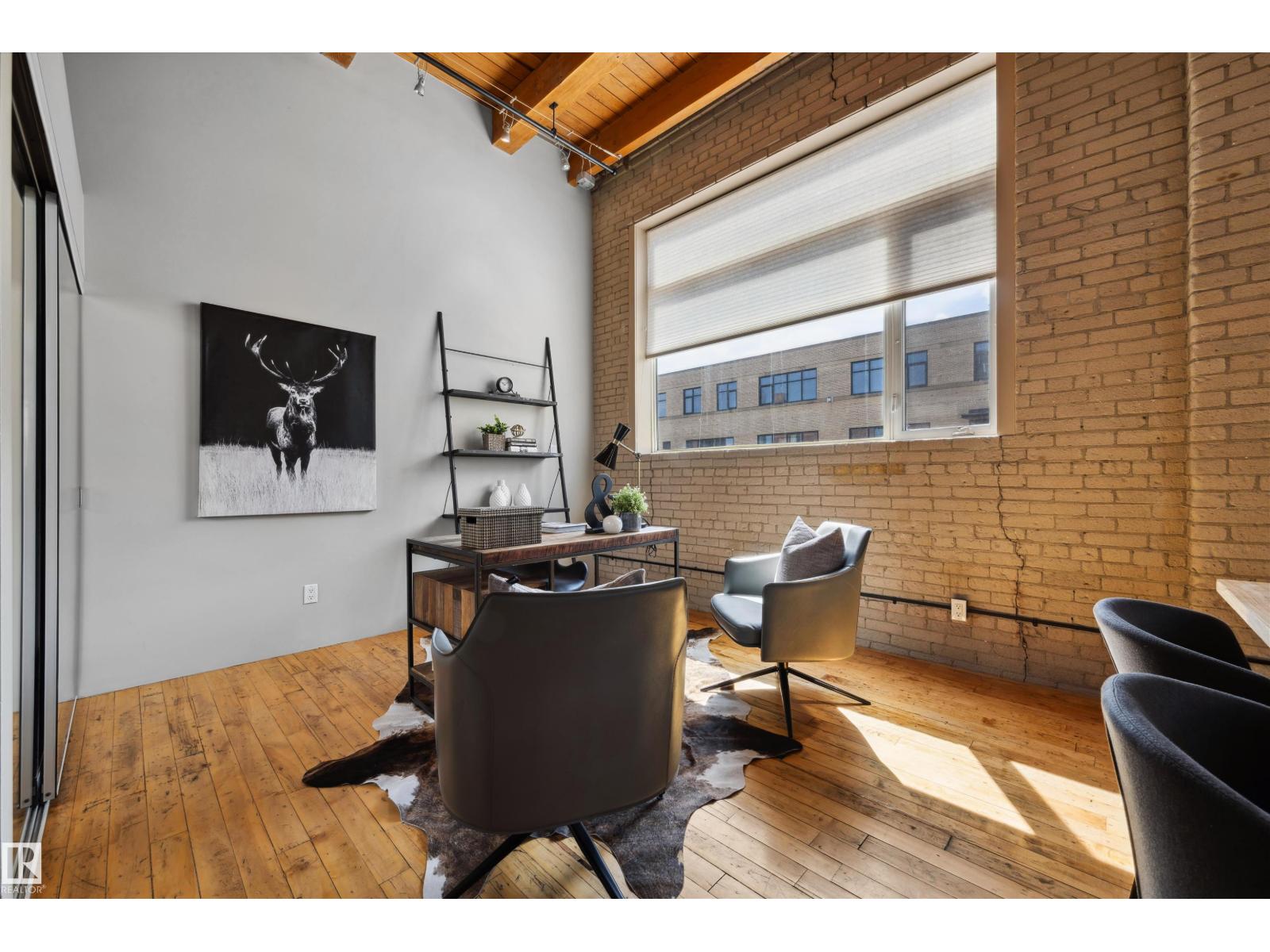 #111 10309 107 ST NW - 19