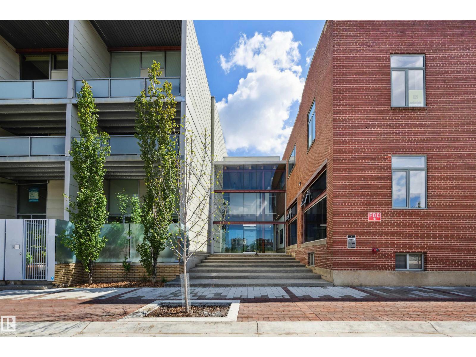 #111 10309 107 ST NW, Edmonton