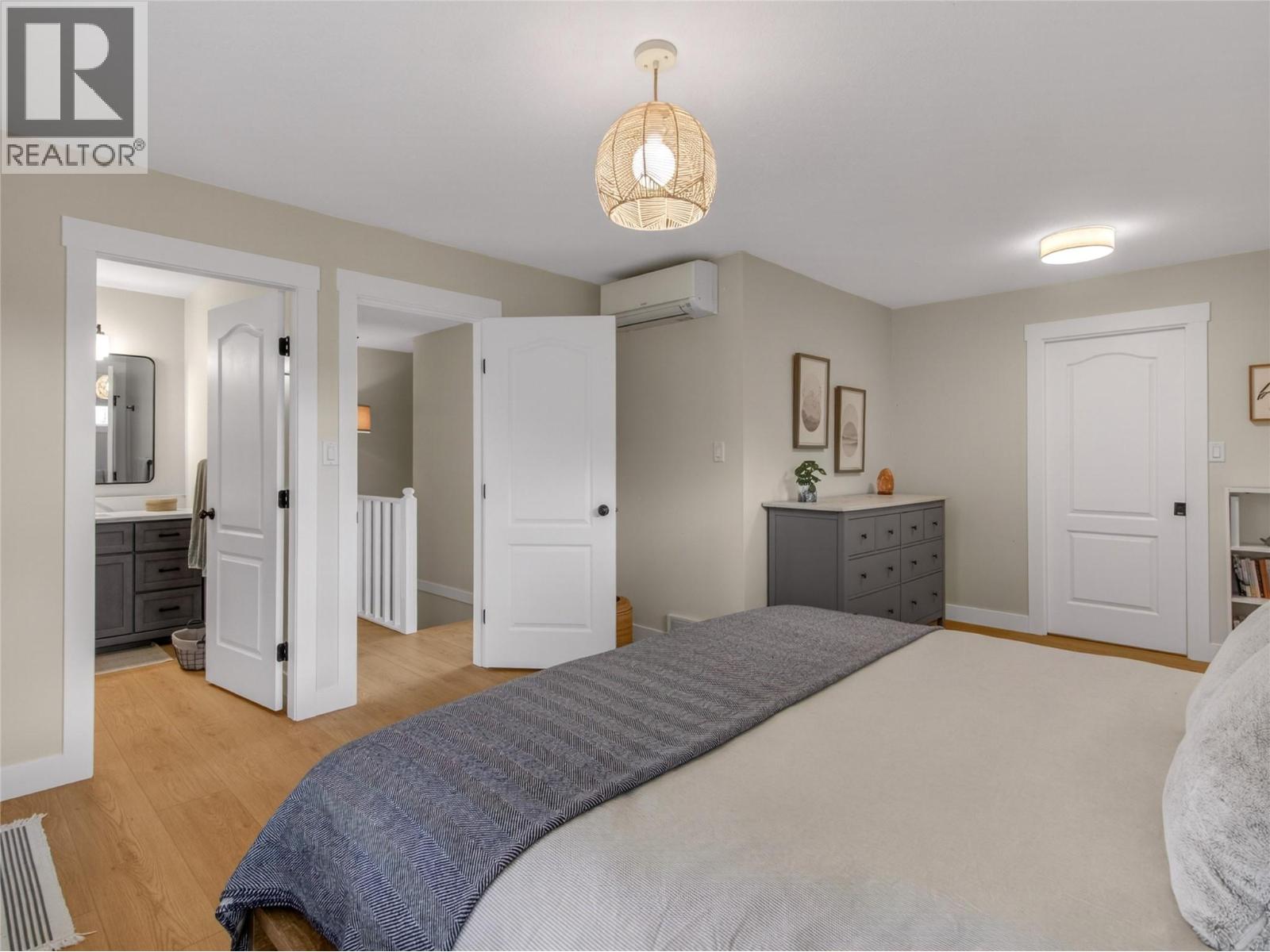 2330 Naramata Road - 21