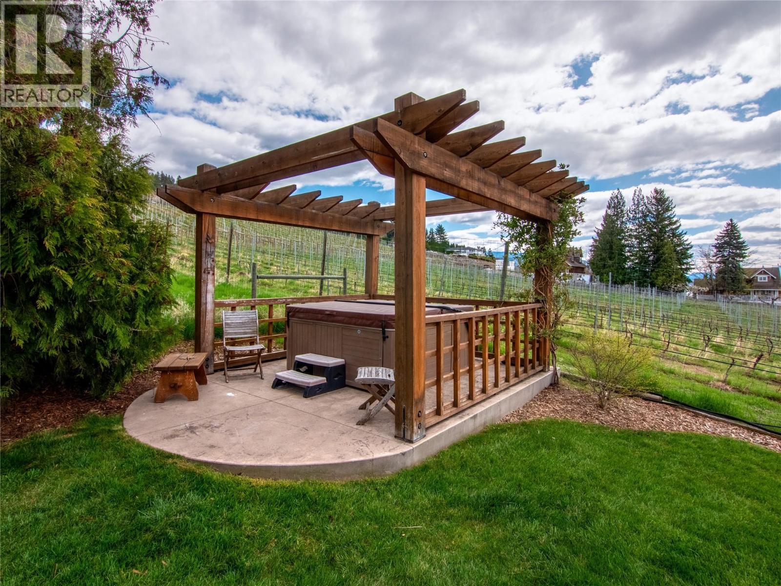 2330 Naramata Road - 50