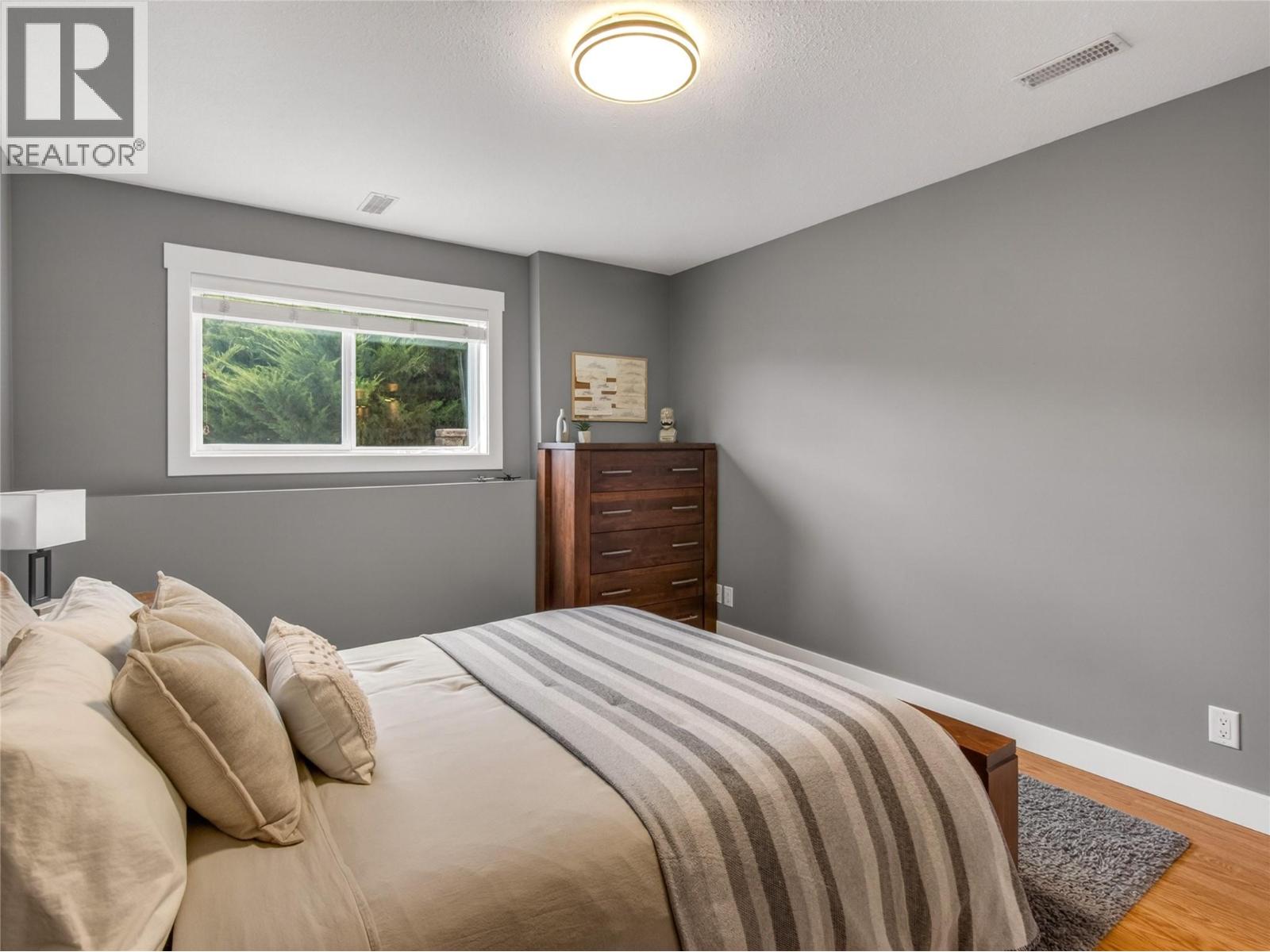 2330 Naramata Road - 44