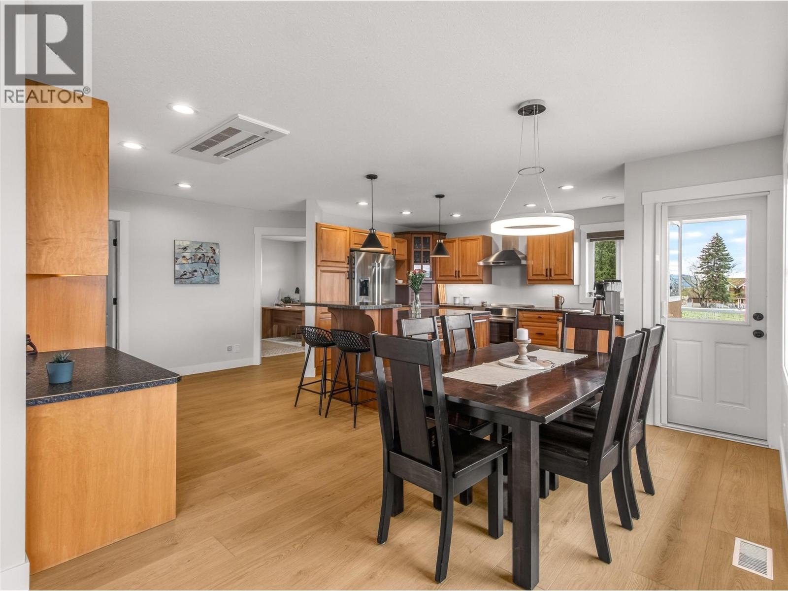 2330 Naramata Road - 8