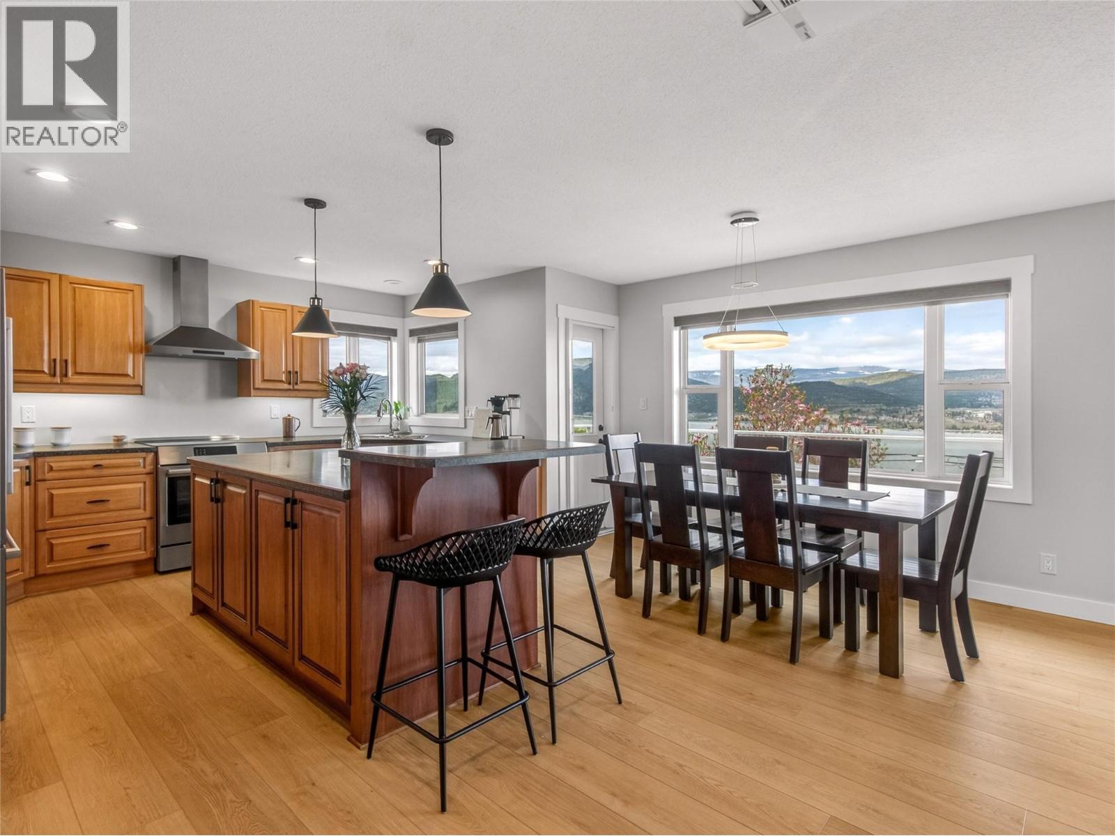 2330 Naramata Road - 6