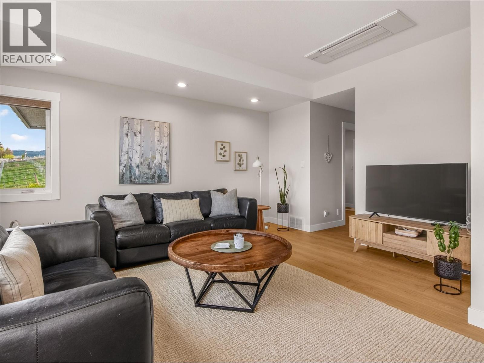 2330 Naramata Road - 16