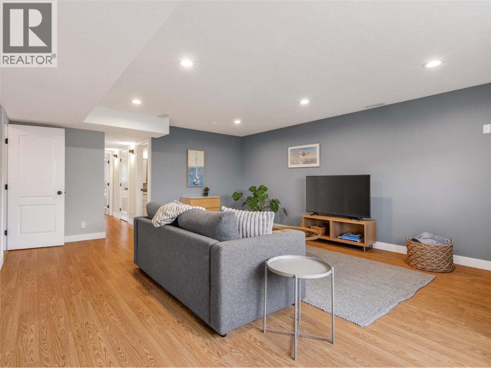 2330 Naramata Road - 34
