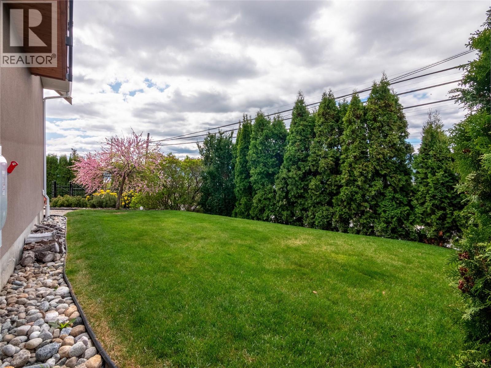 2330 Naramata Road - 54
