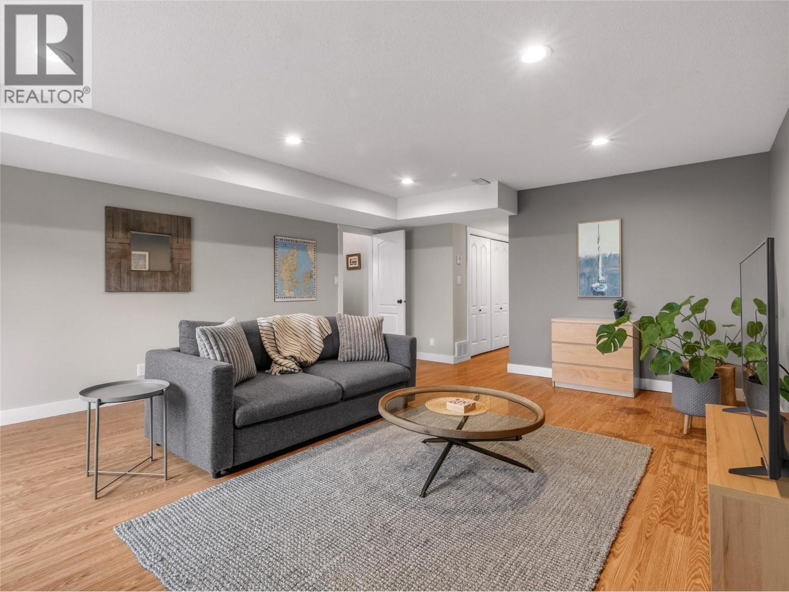 2330 Naramata Road - 35