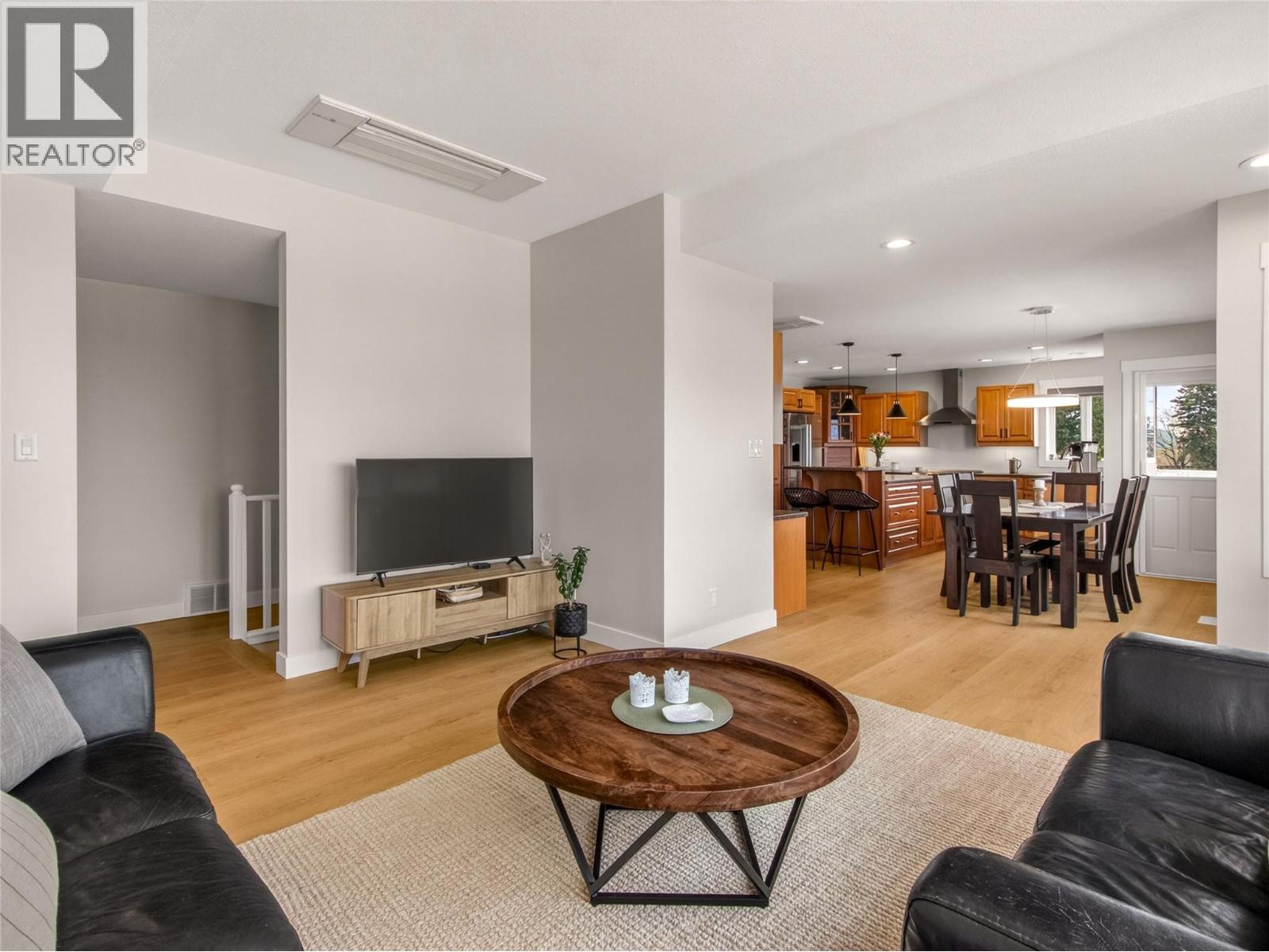 2330 Naramata Road - 17