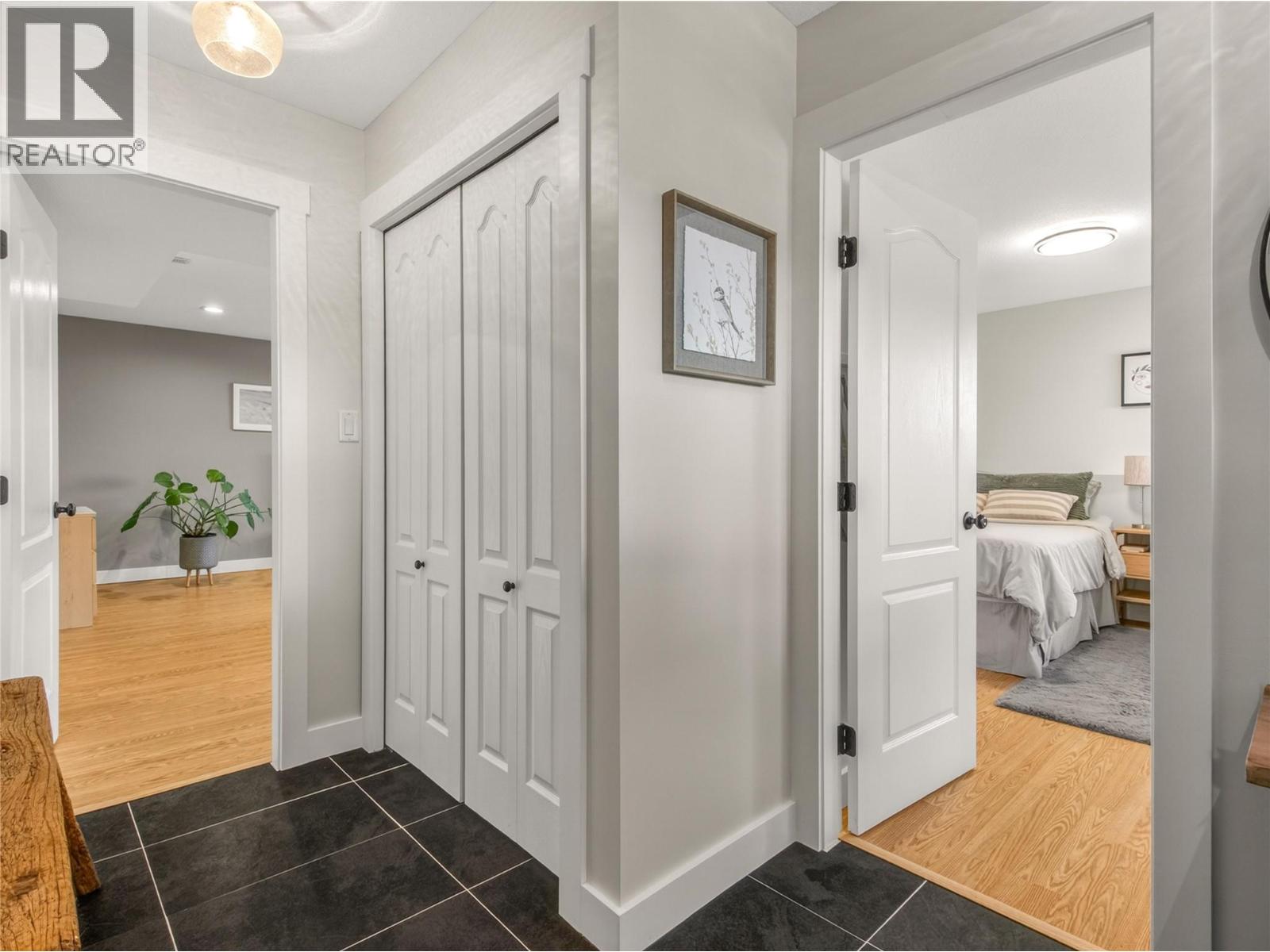 2330 Naramata Road - 32