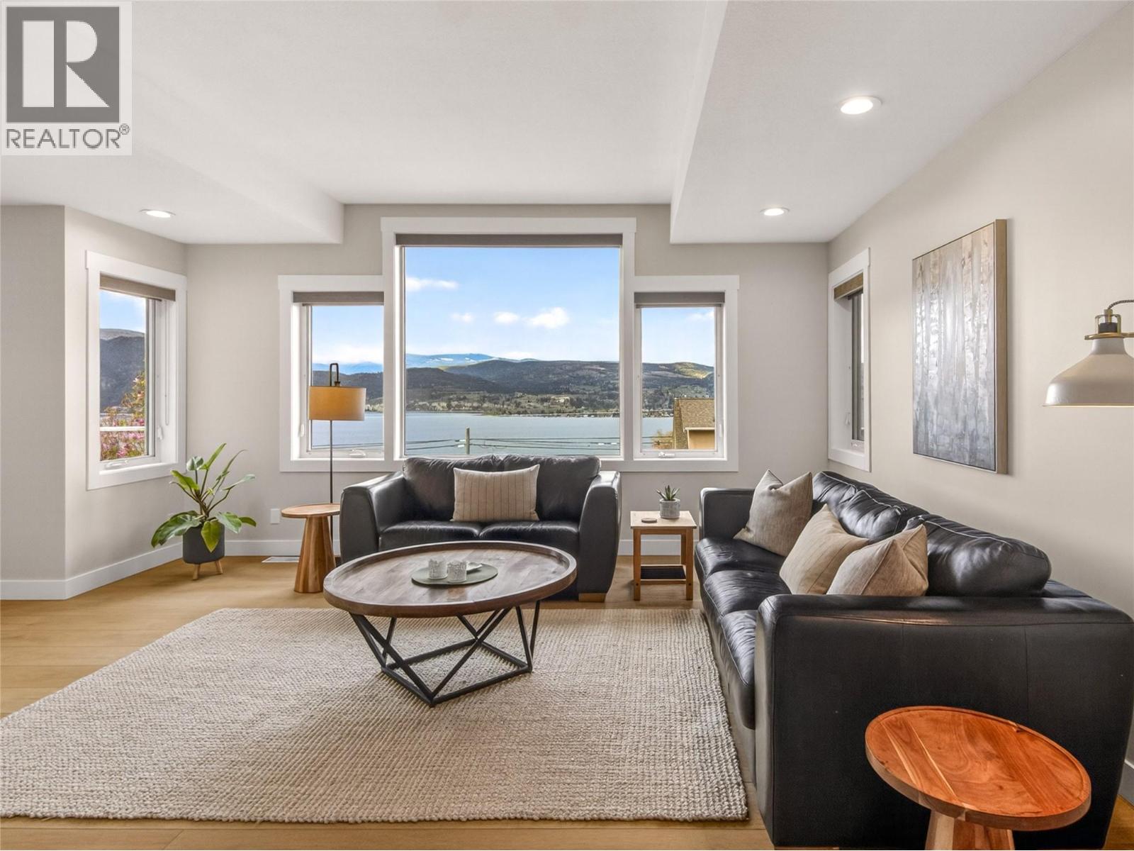 2330 Naramata Road - 18
