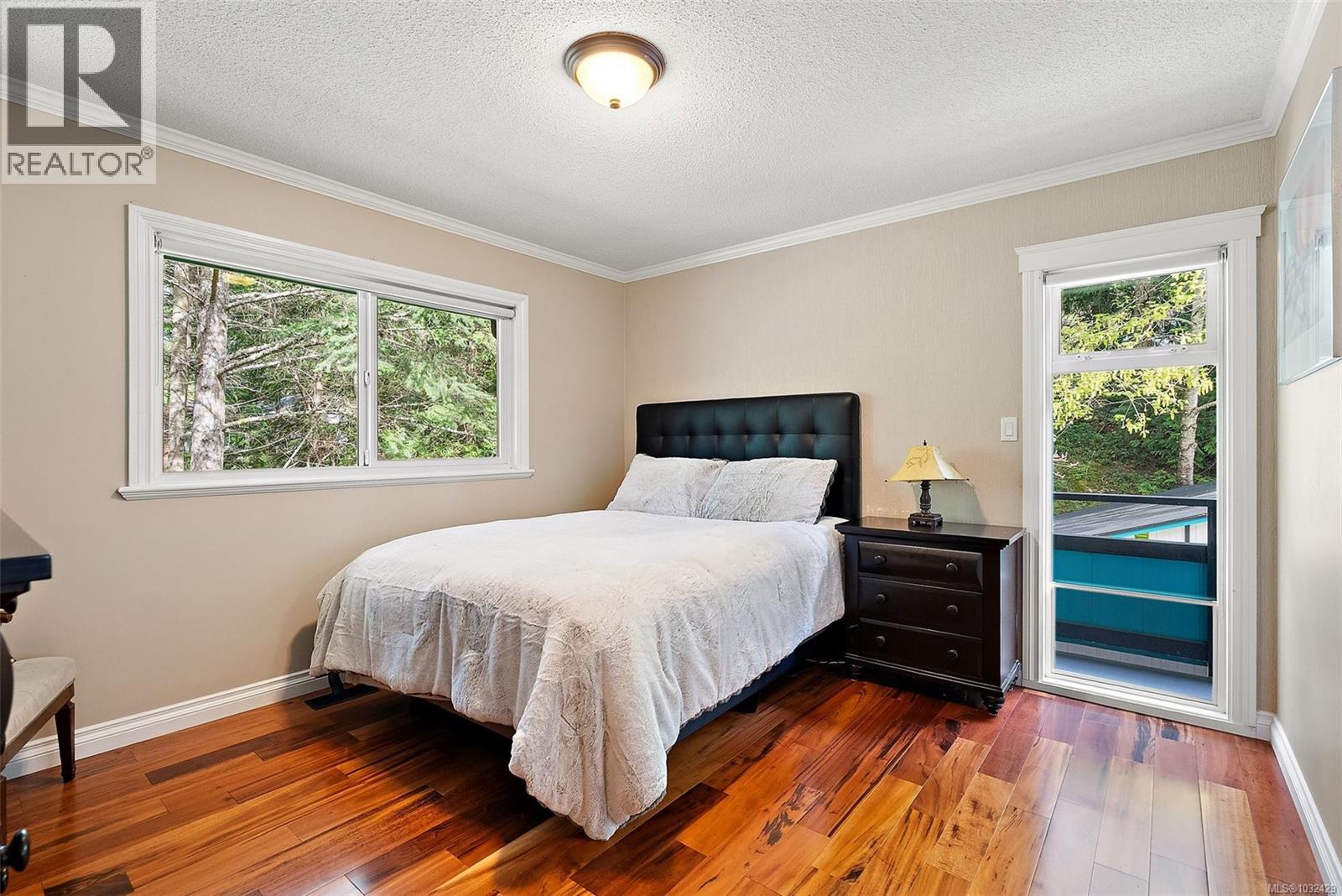 1074 Glen Forest Way, Metchosin