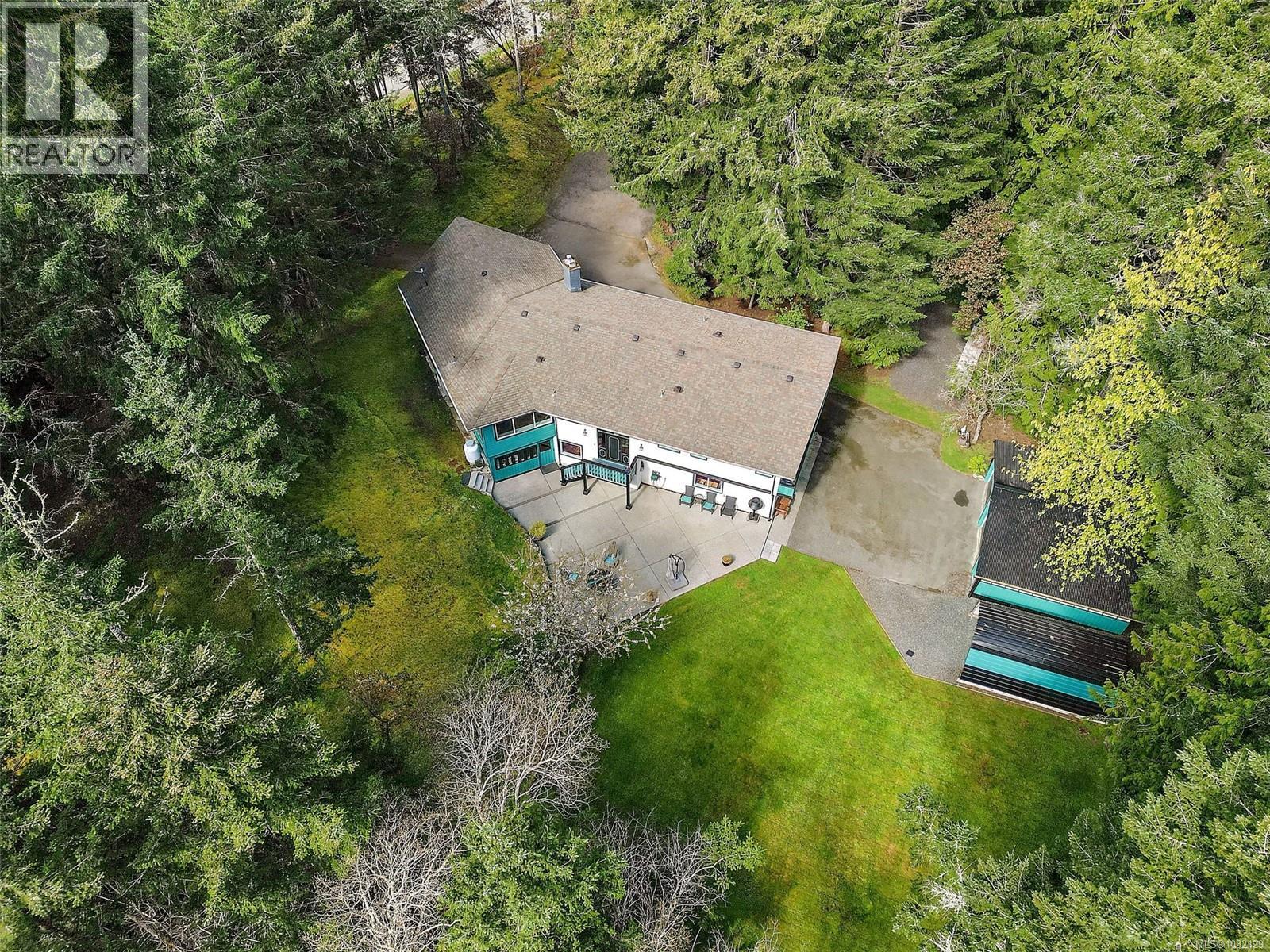 1074 Glen Forest Way, Metchosin