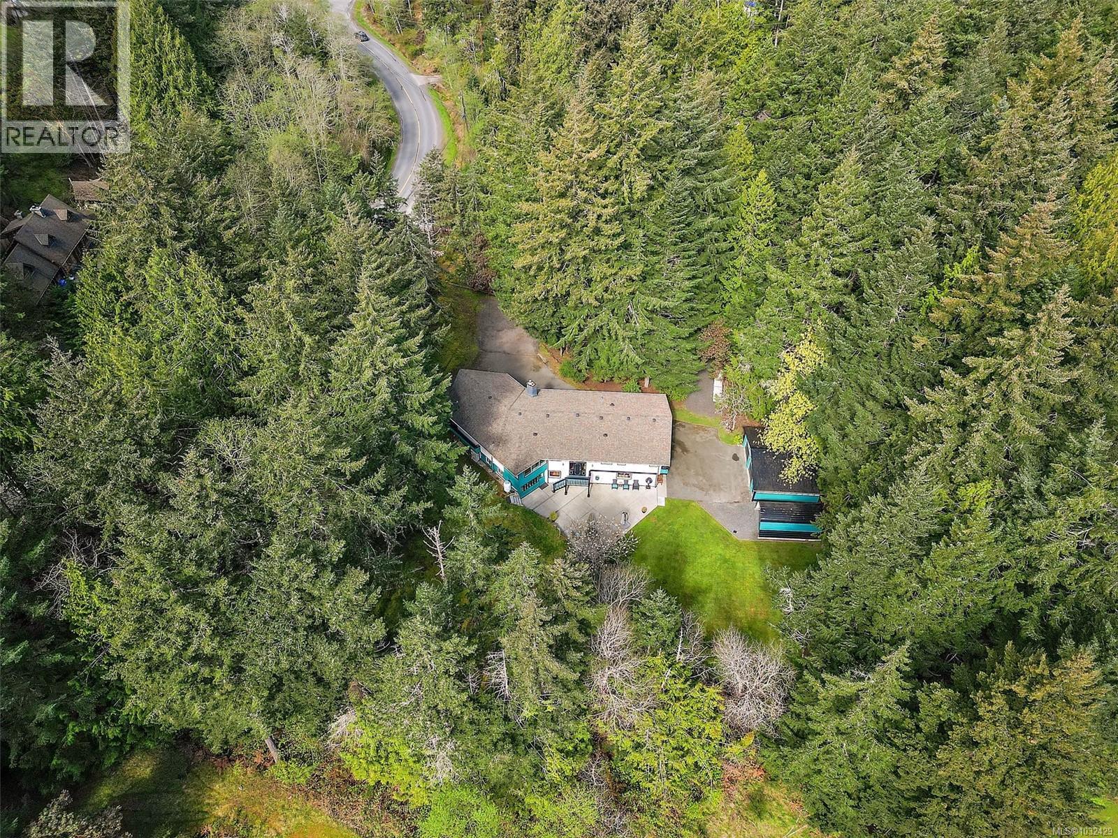 1074 Glen Forest Way, Metchosin