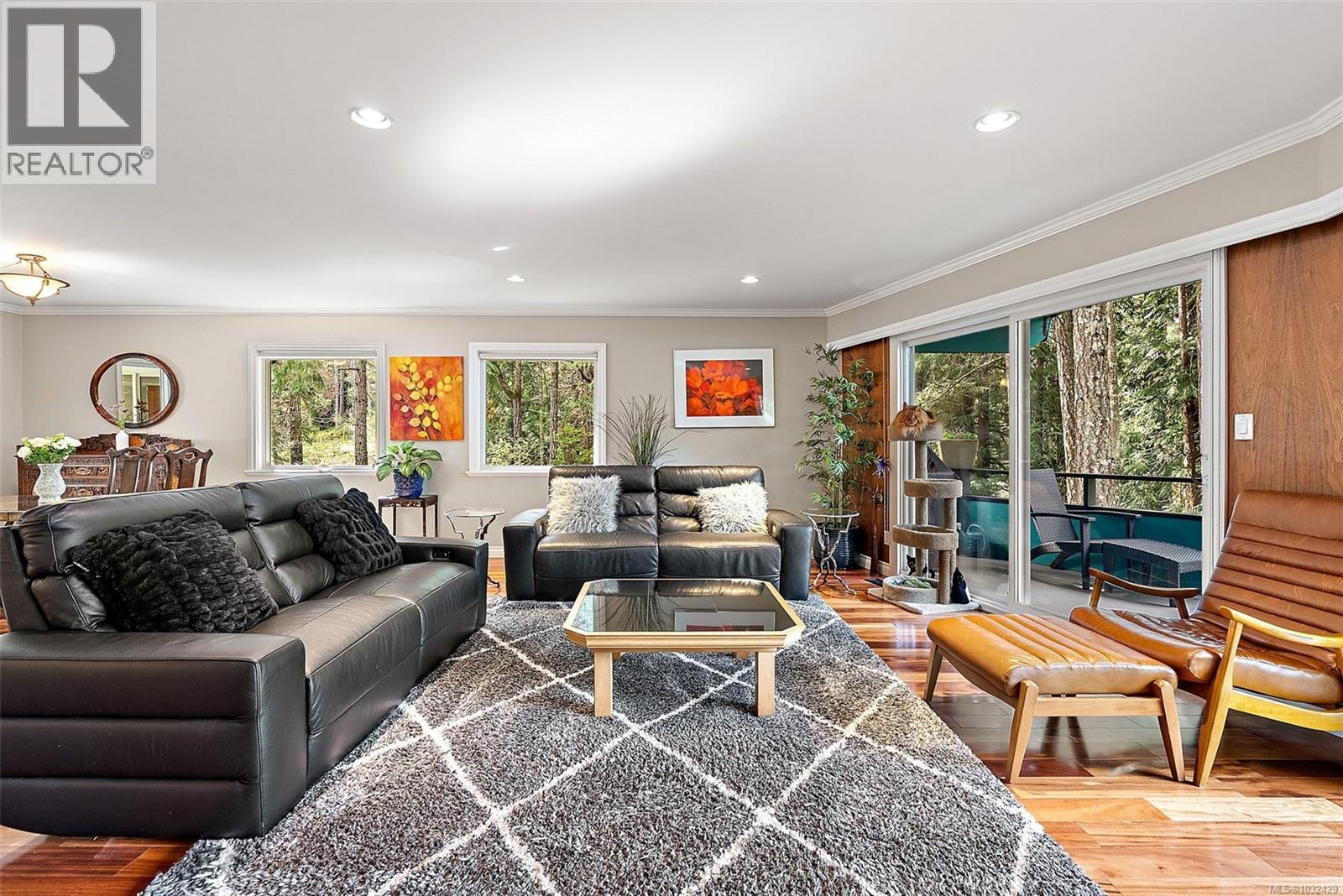 1074 Glen Forest Way, Metchosin