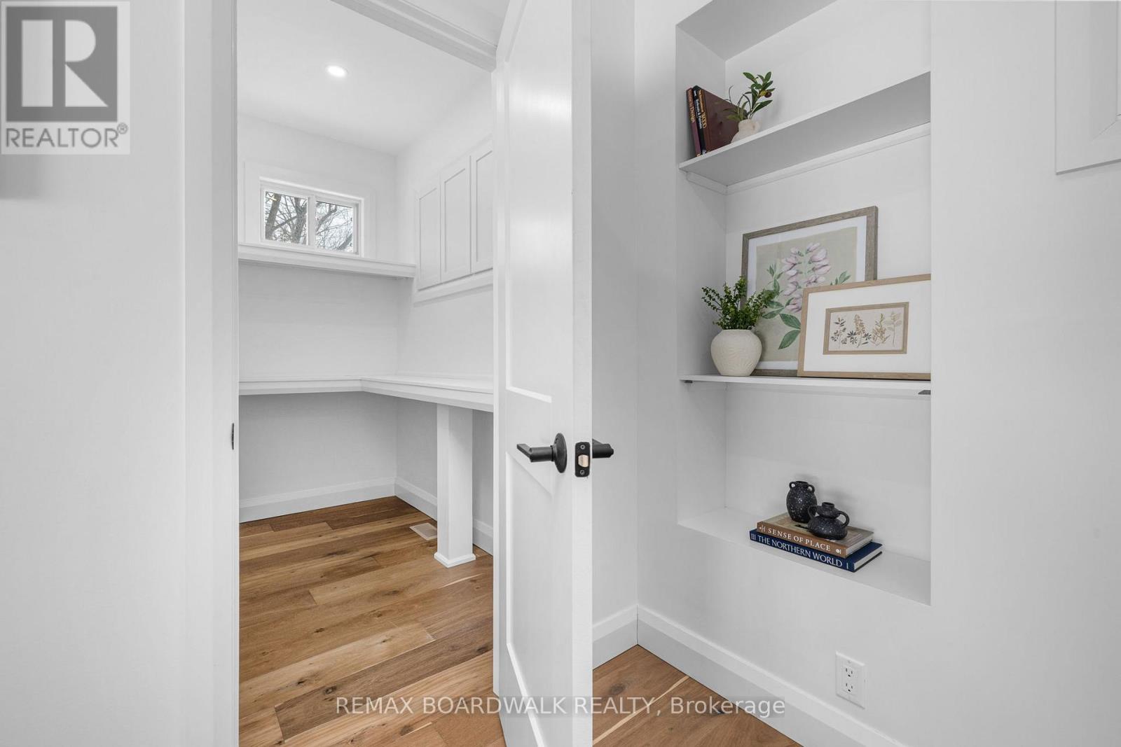9 SKEBO LANE - 24
