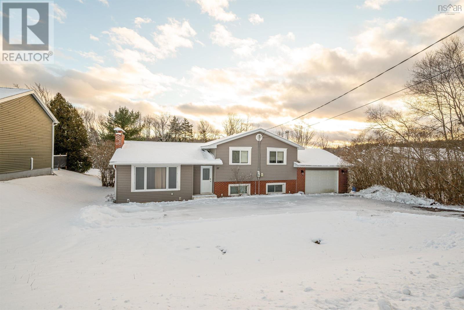 27 GROVE AVENUE - 3