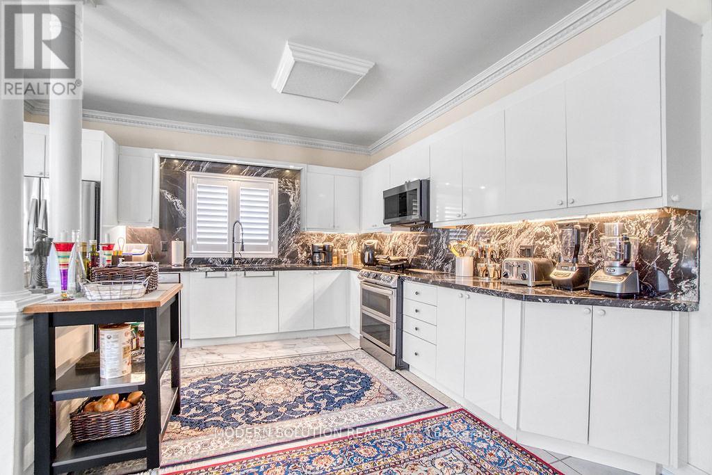 119 BLACKTHORN DRIVE - 12