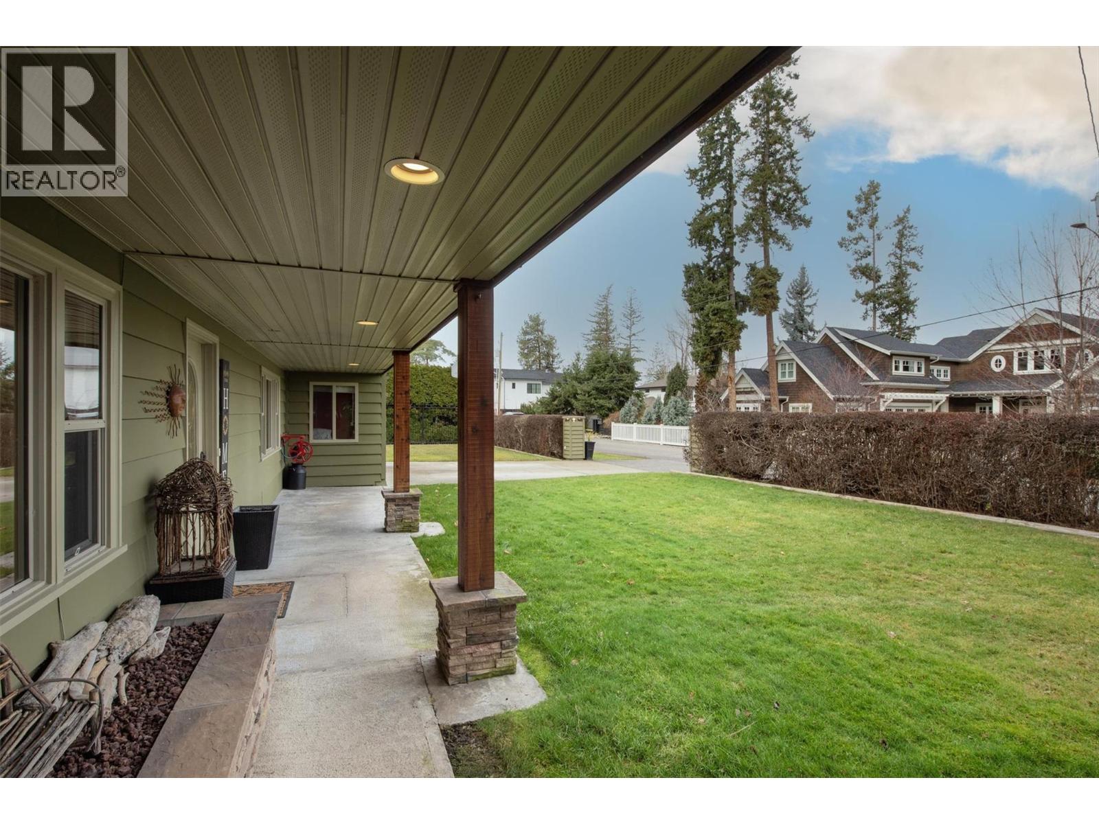  391 Braeloch Road, Kelowna