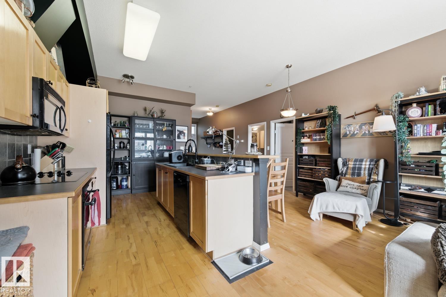 #324 10407 122 ST NW, Edmonton