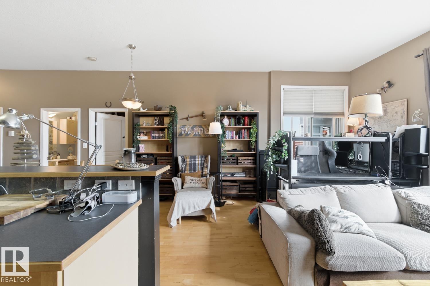 #324 10407 122 ST NW, Edmonton