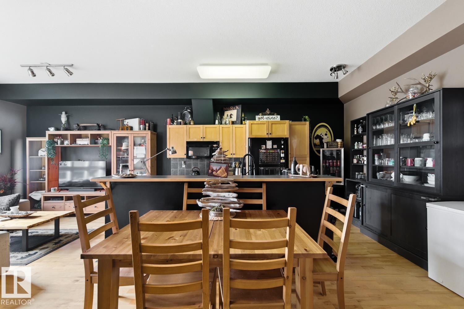 #324 10407 122 ST NW, Edmonton