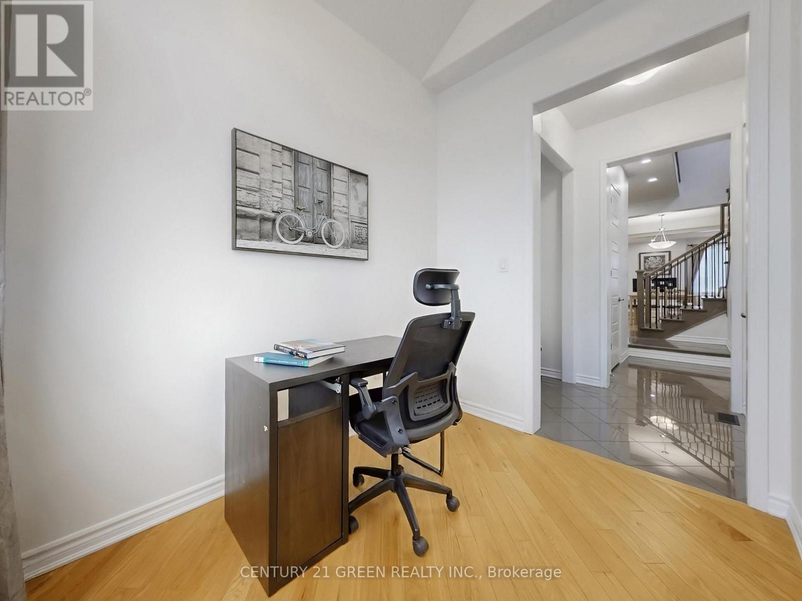 Hardwood Floor