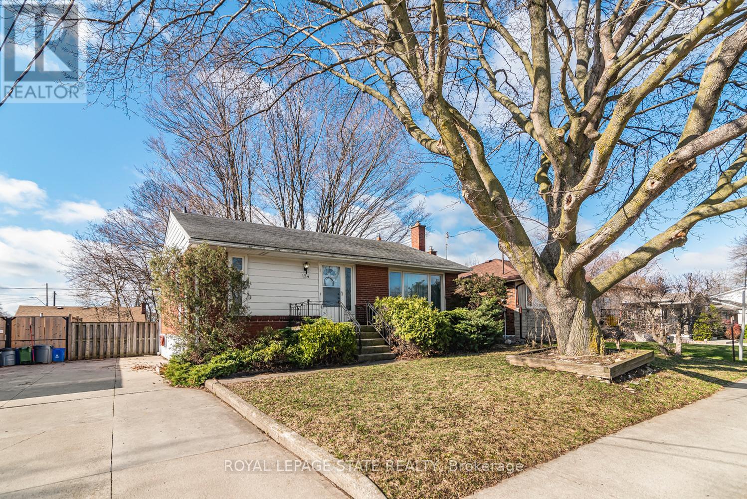 124 BROKER DRIVE - 4