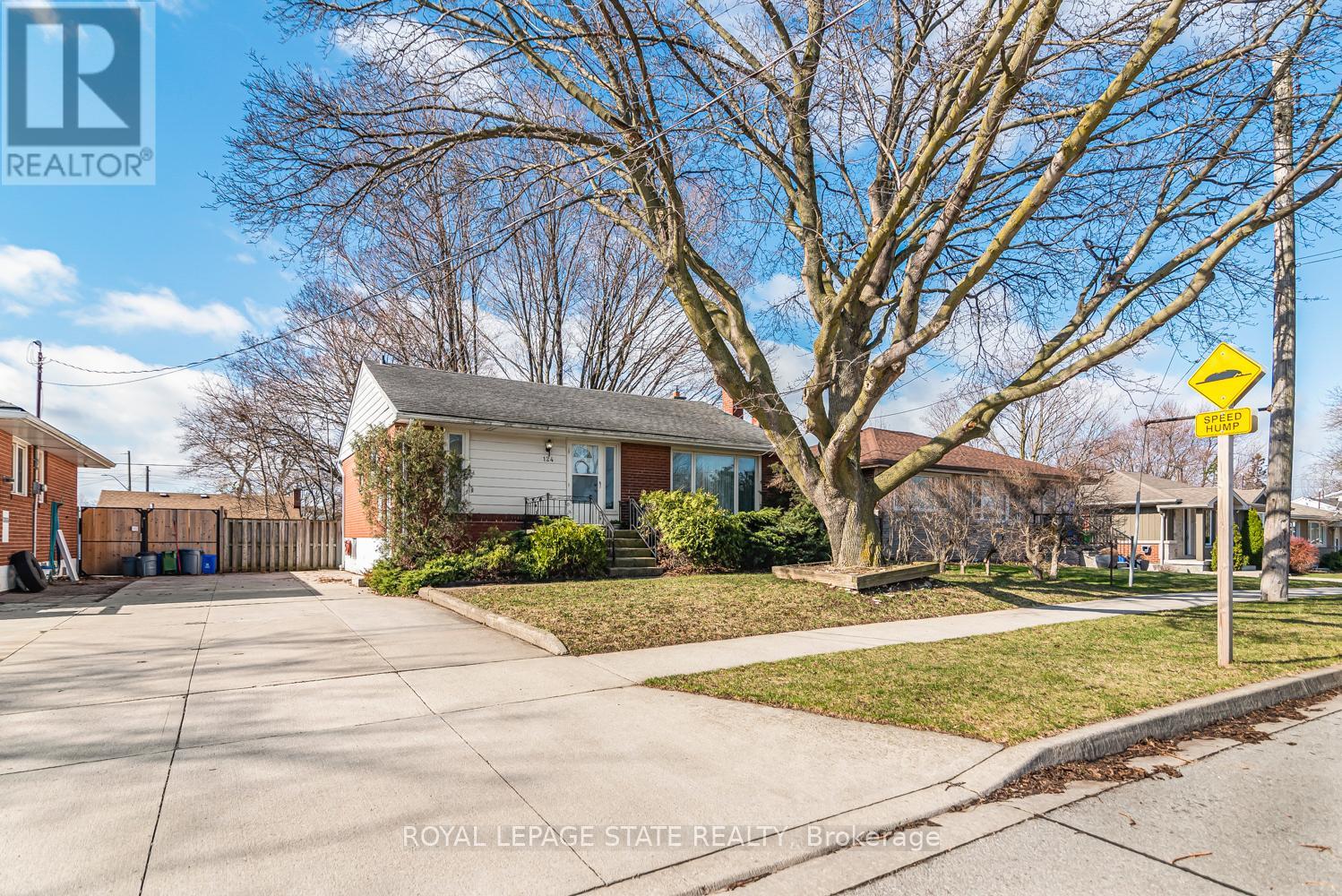 124 BROKER DRIVE - 5