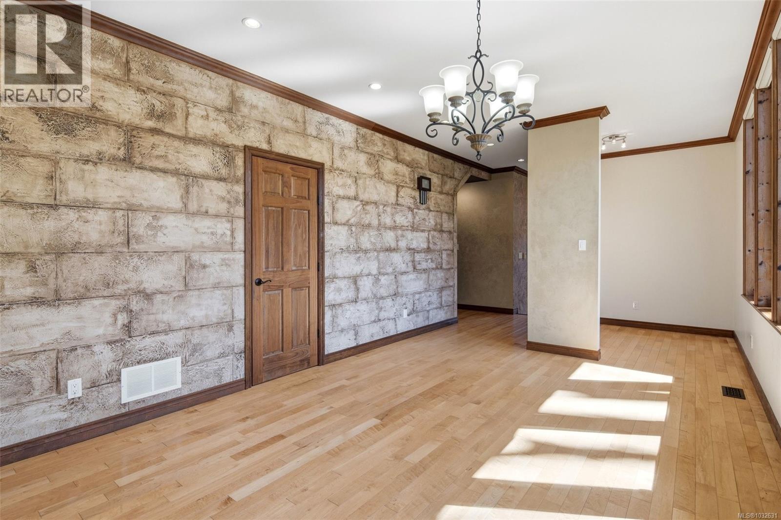 1174 South Valley Pl - 9