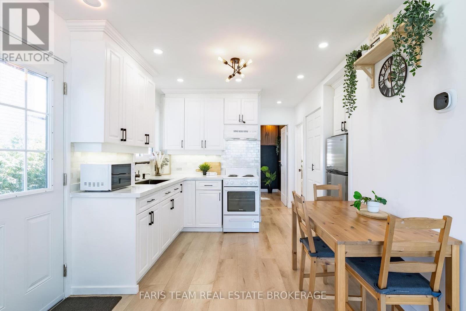 2305 CRYSTAL BEACH ROAD - 9