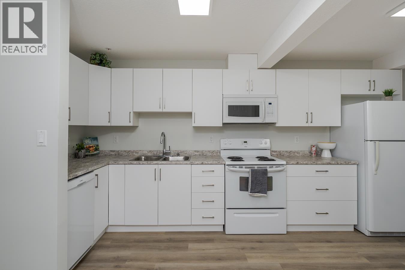 Dining room of 104 2908 HOPKINS ROAD · Prince George, BC