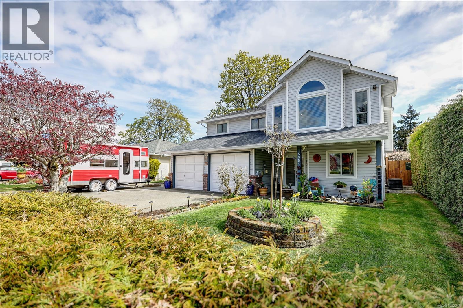 5954 Monashee Way - Image 2