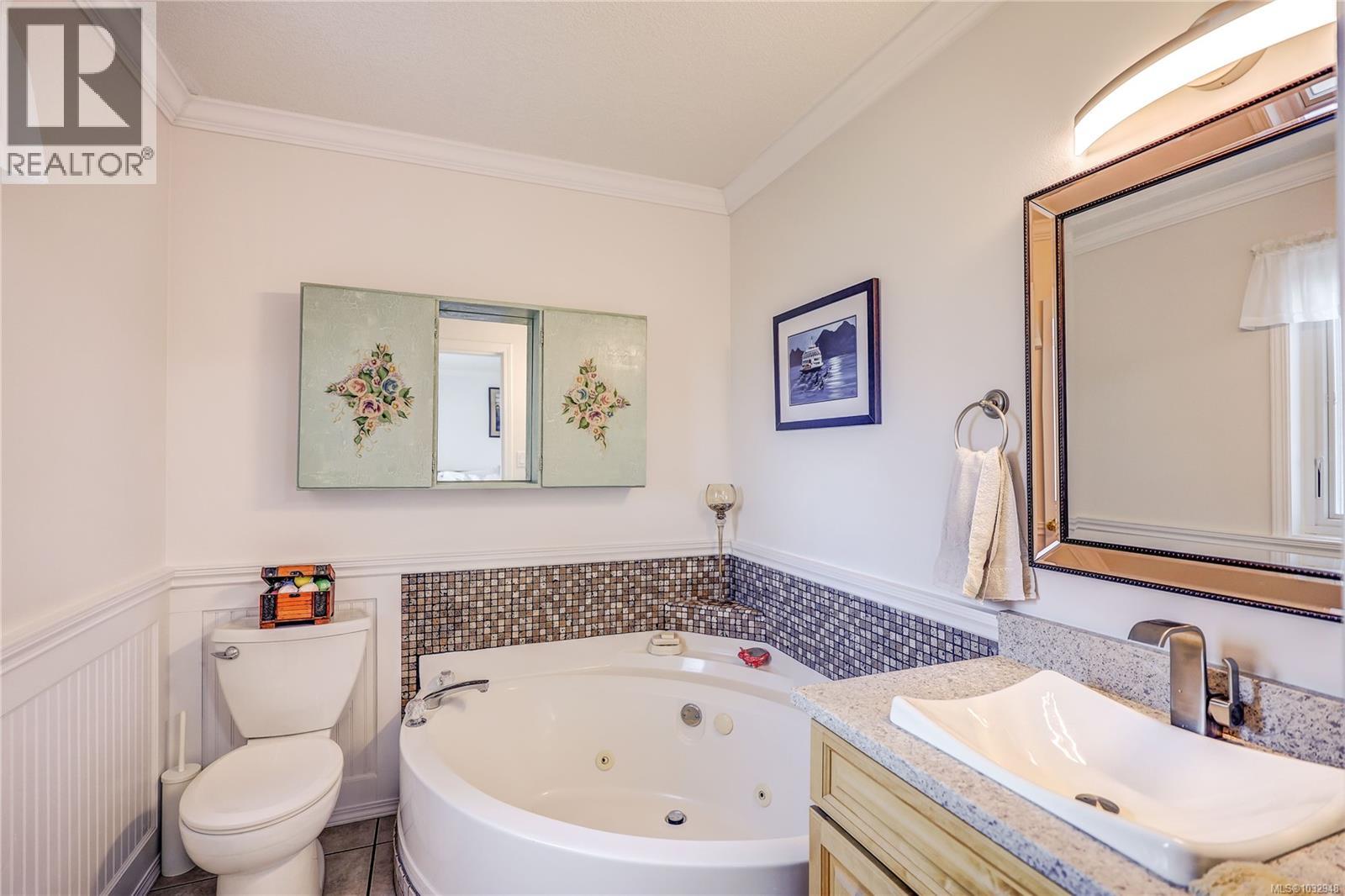 5954 Monashee Way - 28