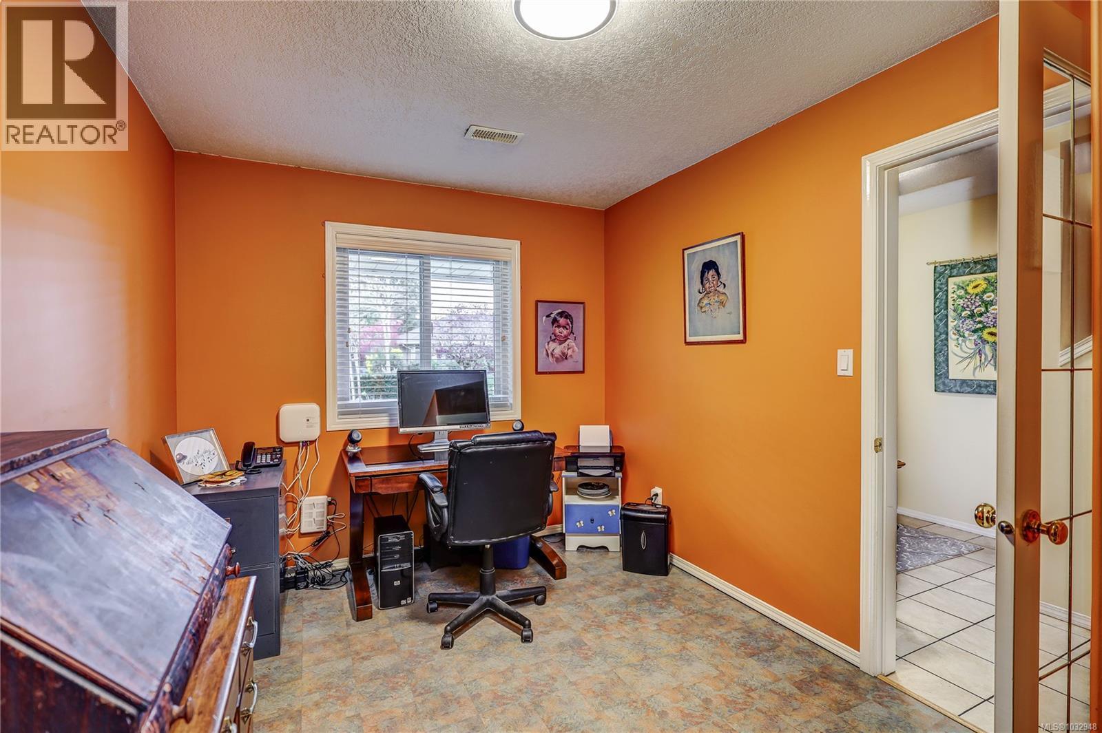 5954 Monashee Way - 37