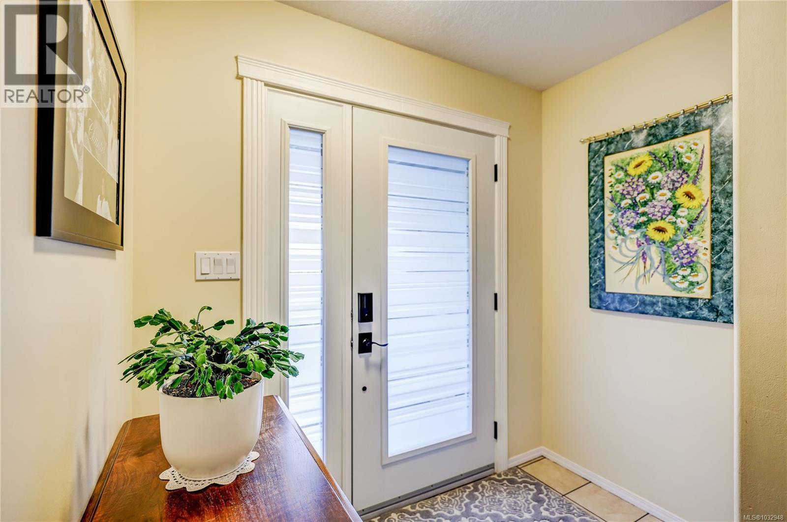 5954 Monashee Way - 6