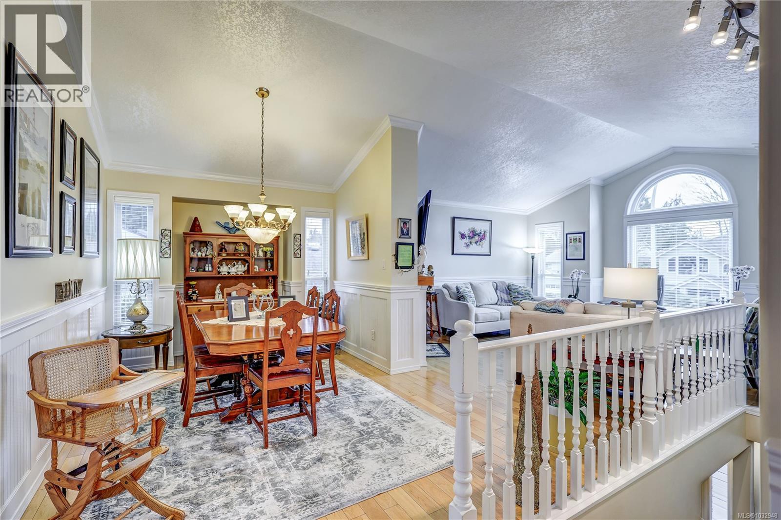 5954 Monashee Way - 8