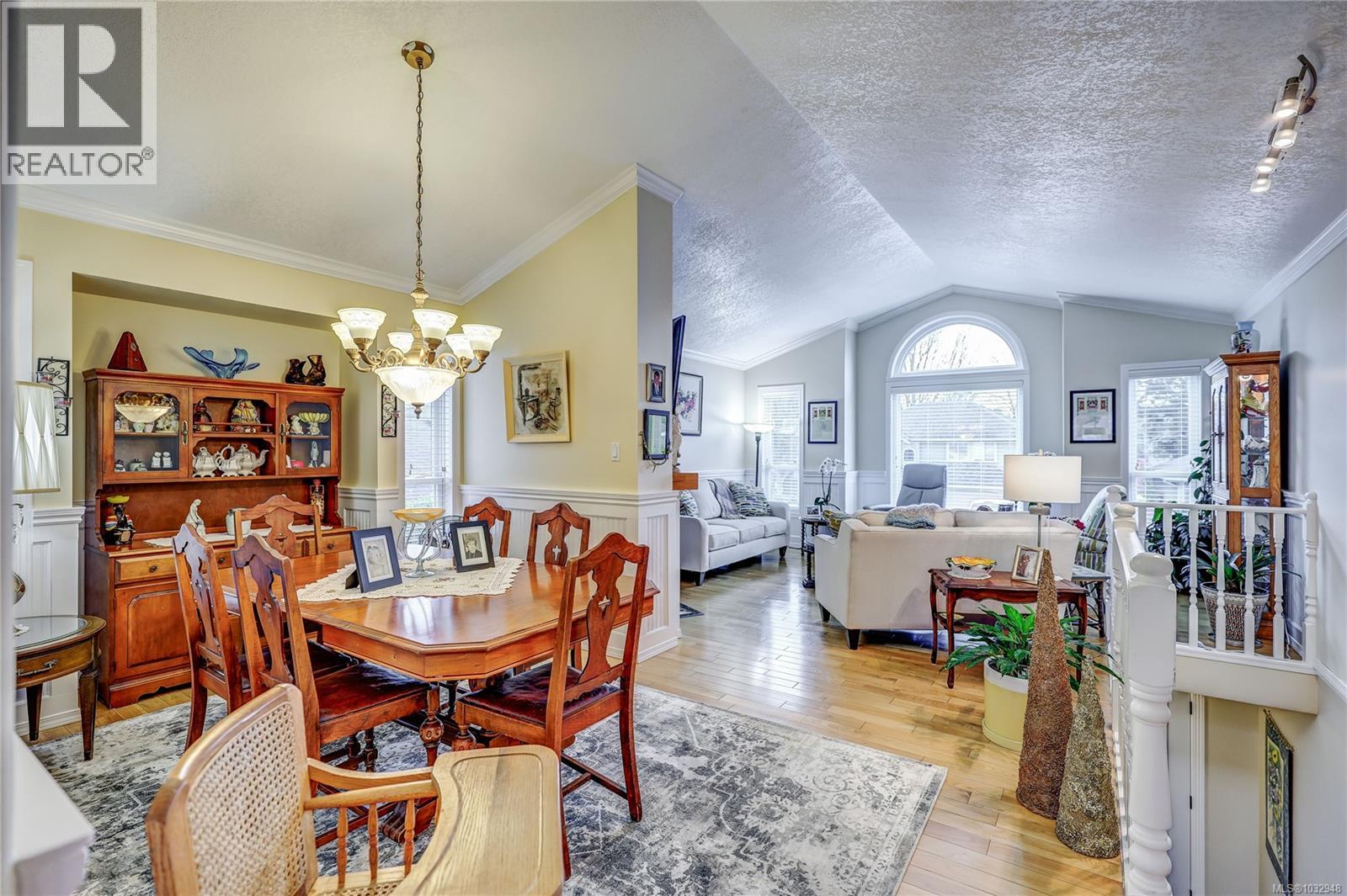 5954 Monashee Way - 9