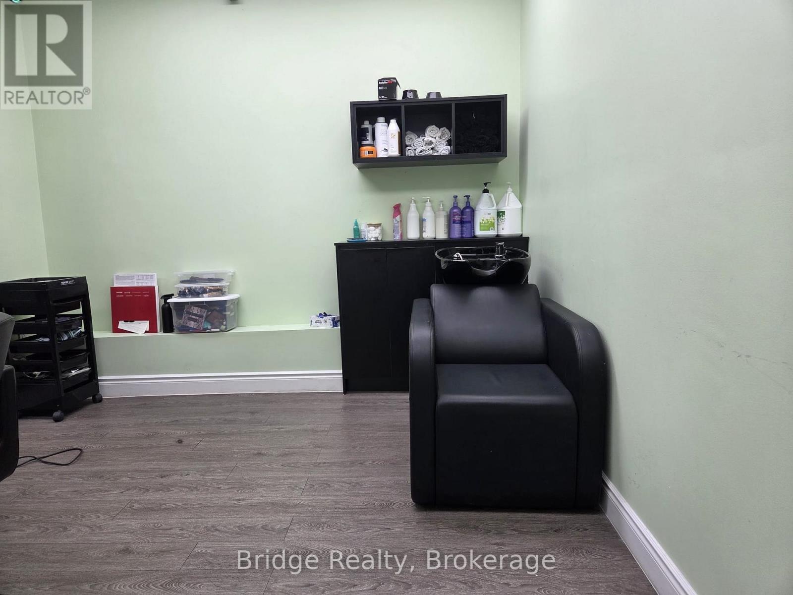 4 - 635 GREENHILL AVENUE — photo 20
