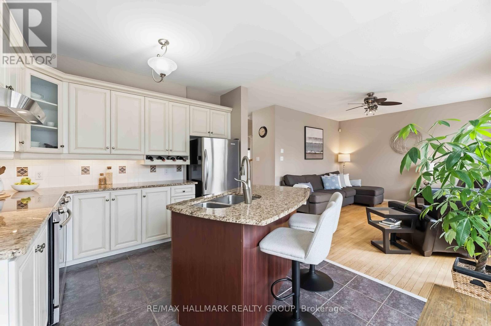 29 BIRCHFIELD AVENUE — photo 11
