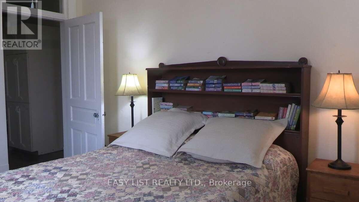 1104 COUNTY ROAD 16 - 18