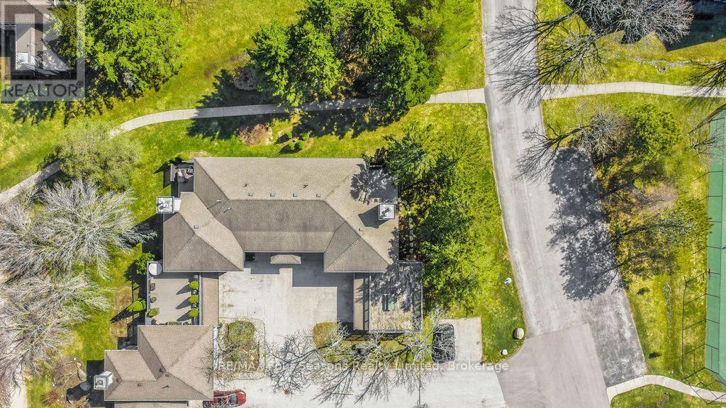 810 SUNCREST CIRCLE - 30
